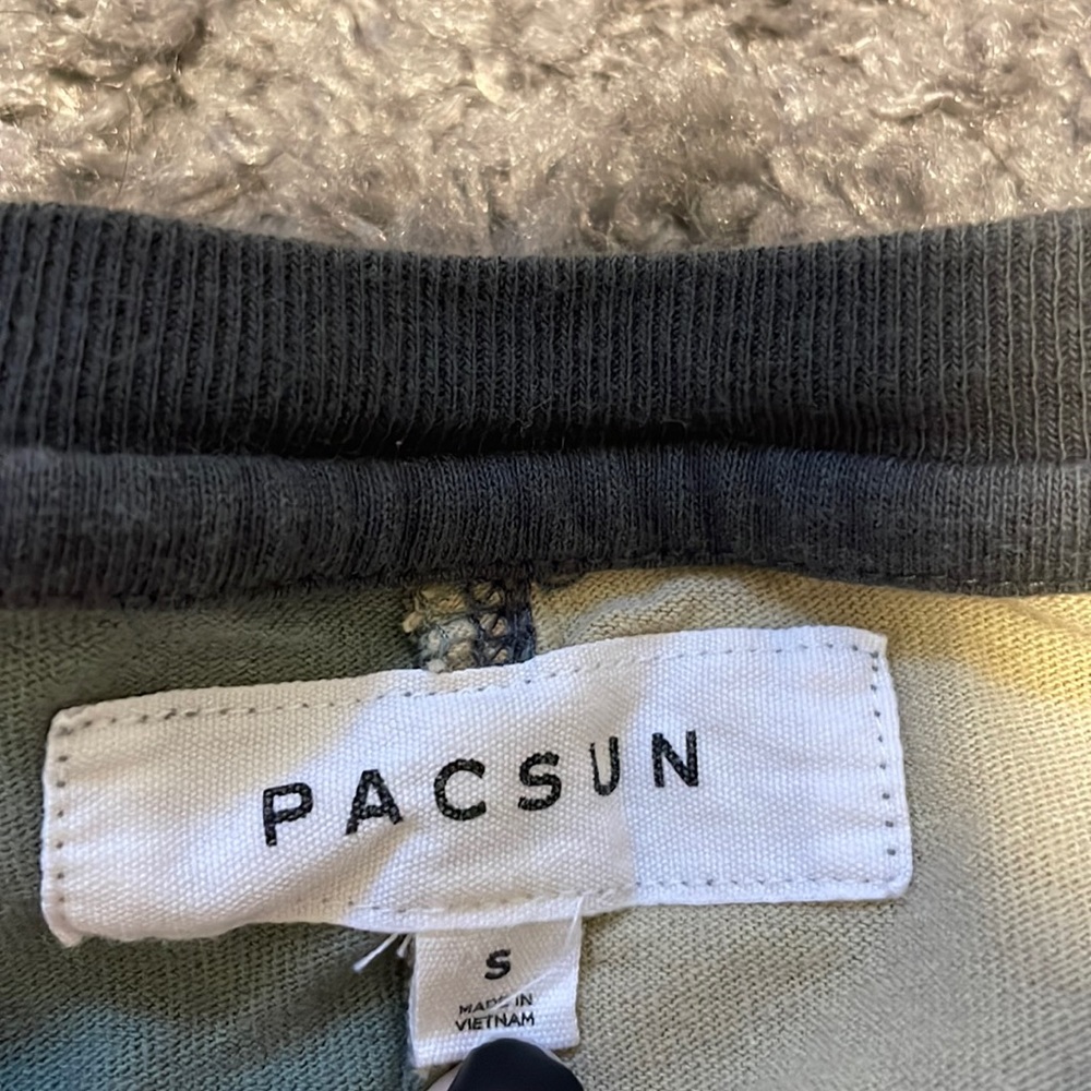 pacsun tshirt